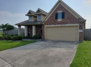 8603 Briar Oaks Ln, Cove, TX 77523