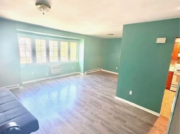 184 Park St #2, East Orange, NJ 07017