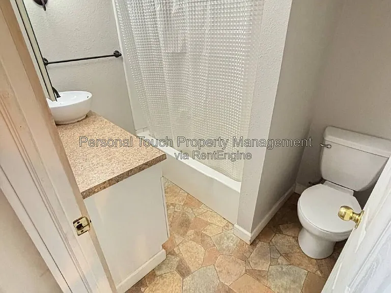 702 21st St S #3 — Photo 19