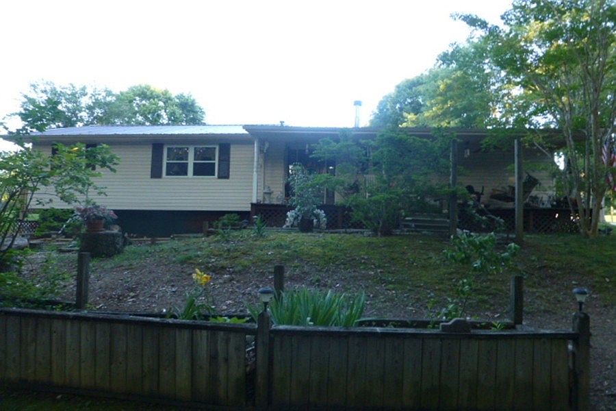 1st image of 303 Beechwood Ln
