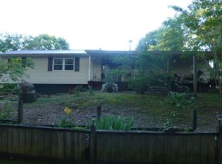 303 Beechwood Ln, Clinton, TN 37716