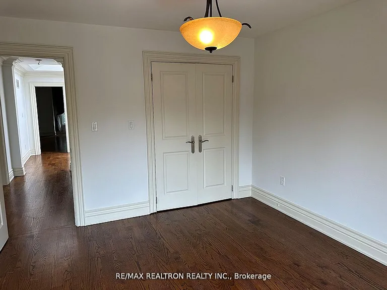 76 Horsham Ave — Photo 27