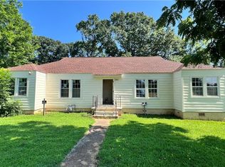 1241 Lyle Ave, East Pt, GA 30344