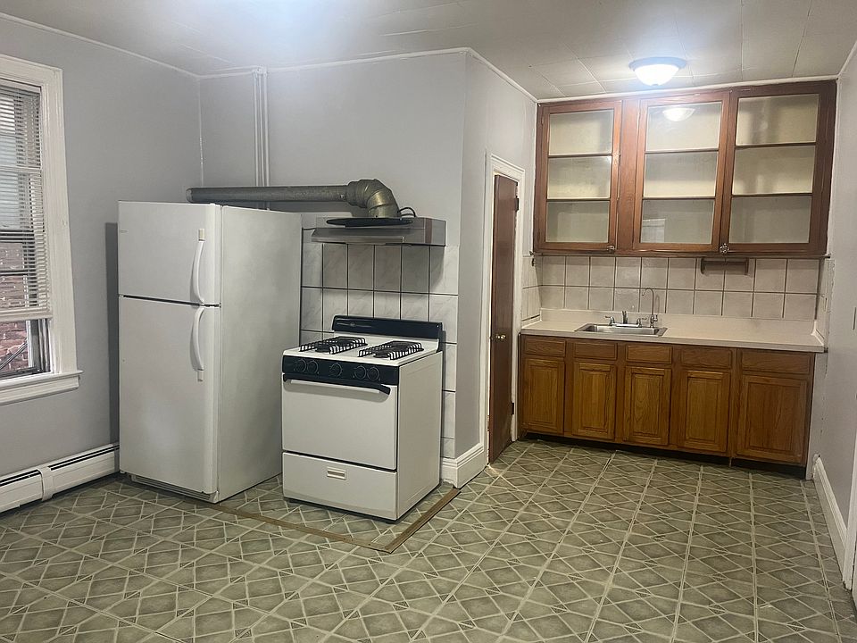 2nd image of 324 Virginia Ave APT 1F