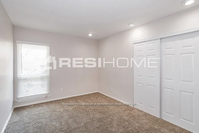 4525 Larner St — Photo 11