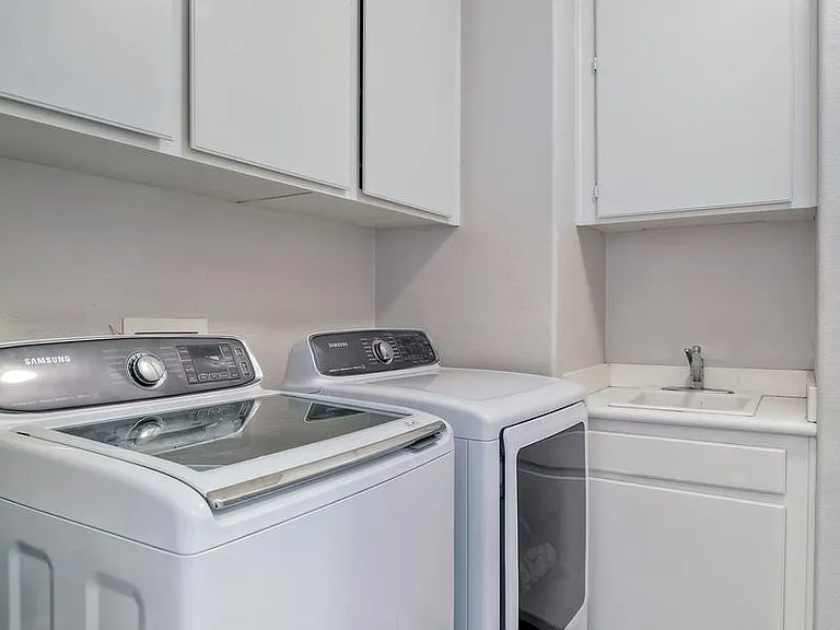 16471 Calloway Dr — Photo 31