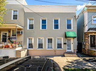 19 Edison St, Bloomfield, NJ 07003