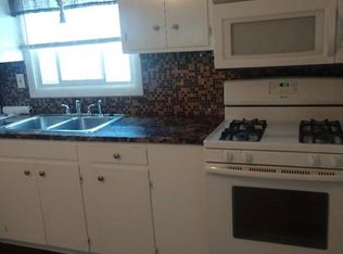 910 Locust St #3, Fall River, MA 02720