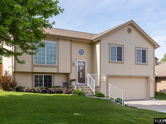2nd image of 7415 Meadow Ln