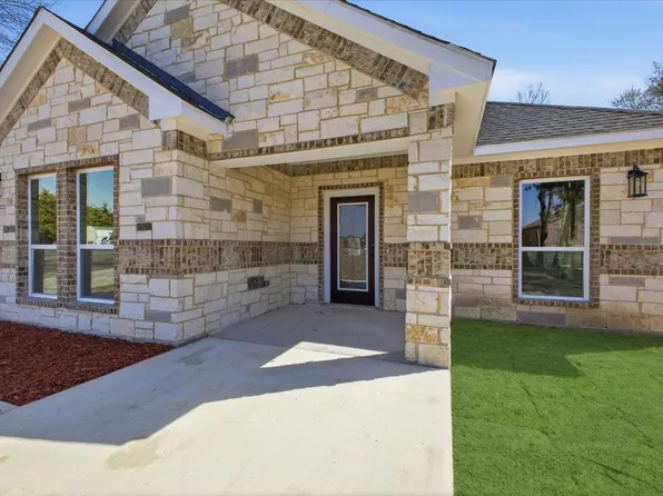 2222 Water Crest Ln, Glenn Heights, TX 75154