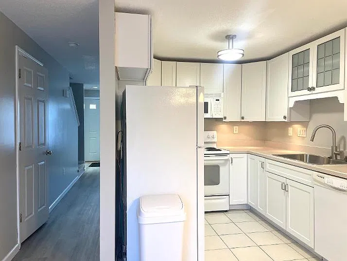 2 bed, 1088 sqft, $2,200 — Photo 4