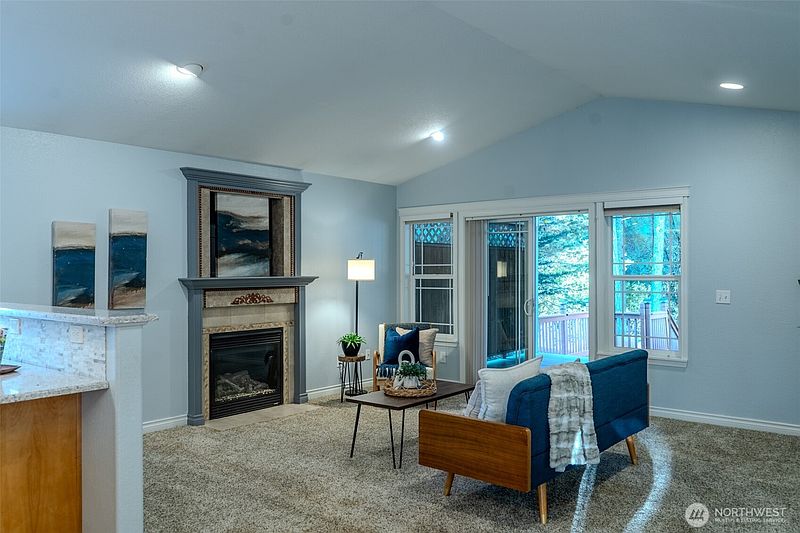 4th image of 121 E Stavis Road