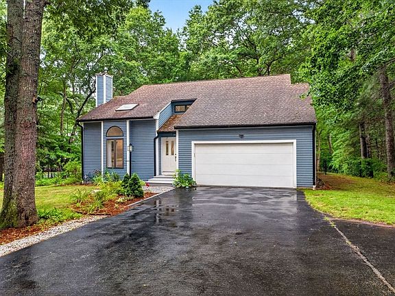 2nd image of 27 Walden Dr