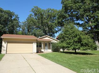 2415 Parkview St SW, Wyoming, MI 49519