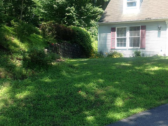2nd image of 317 Jennifer Dr