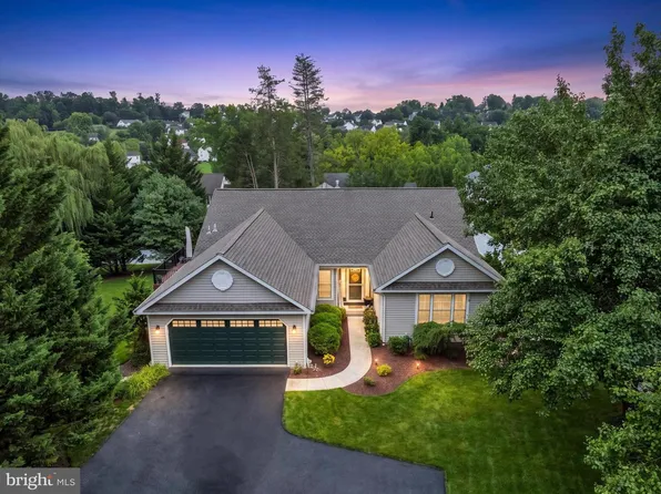 4A Sycamore Dr, Reading, PA 19606