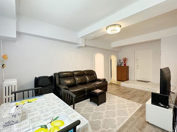 3rd image of 195 Thomas Burgin Pkwy Unit 205