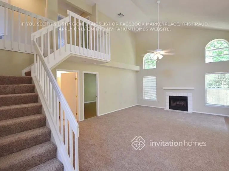 320 Cello Cir — Photo 2