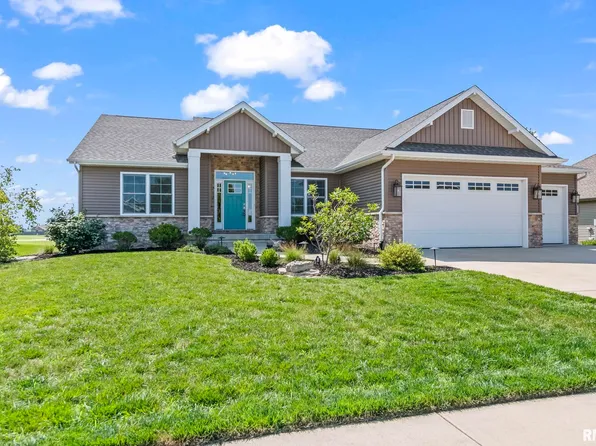 321 Huntington Rd, Chatham, IL 62629