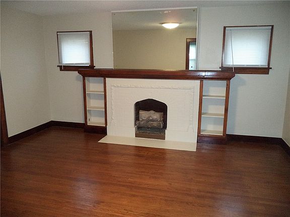 2nd image of 1424 NE 16th St