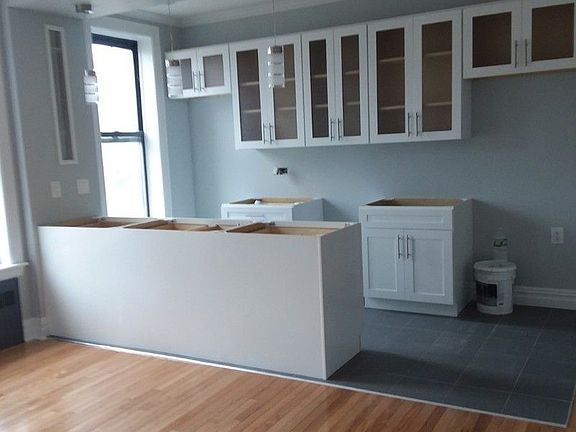 2nd image of 370 Manhattan Ave APT 6C