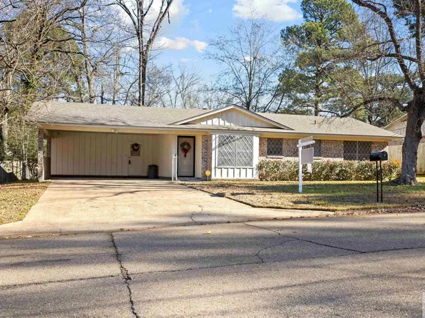 421 Cavite Pl, Wake Village, TX 75501