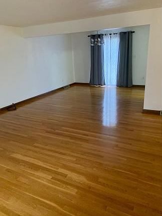 5th image of 1524 Carnegie Dr