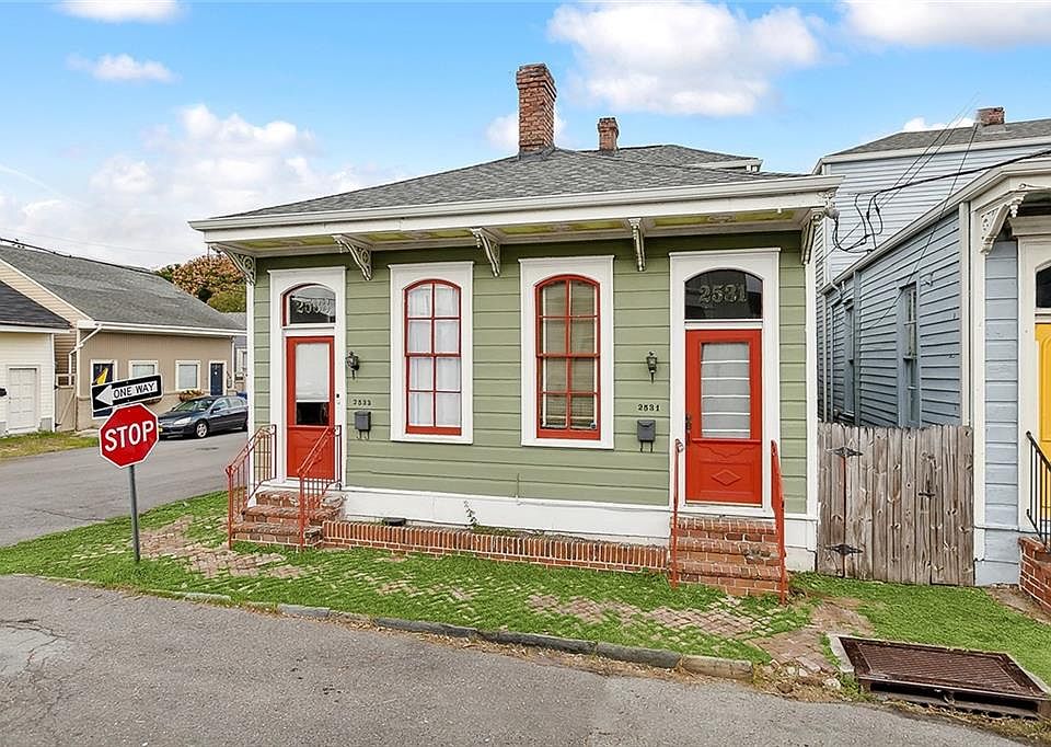 1st image of 2531 Saint Thomas St #33