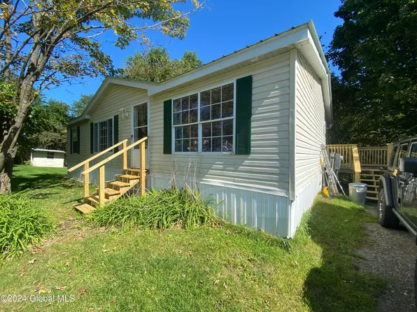 1720 Creek Road, Crown Point, NY 12928