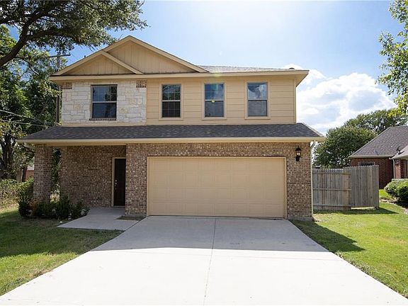 2nd image of 1012 Hoylake Ct