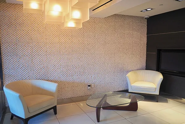 Rented by Warburg | media 17