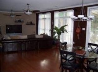 1069 Mirror Lake Ln, Cordova, TN 38018