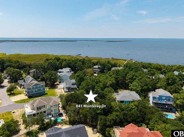 841 Monteray Dr, Corolla, NC 27927
