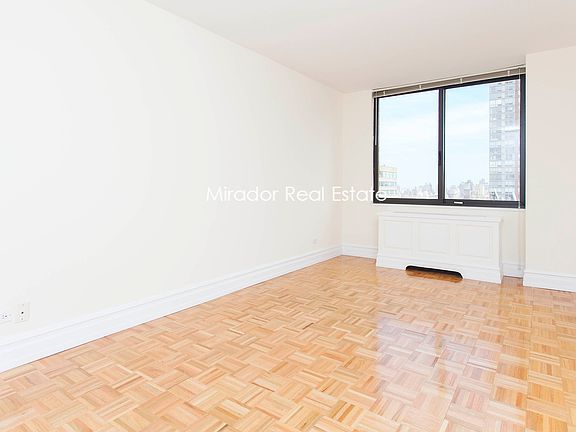 4th image of 145 W 67th St APT 42E