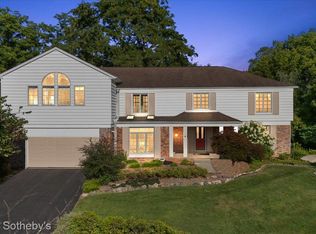 22601 Highbank Dr, Beverly Hills, MI 48025