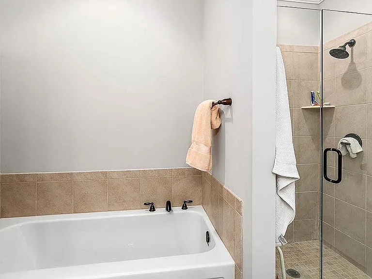 1505 Mariners Cir #1505 — Photo 13