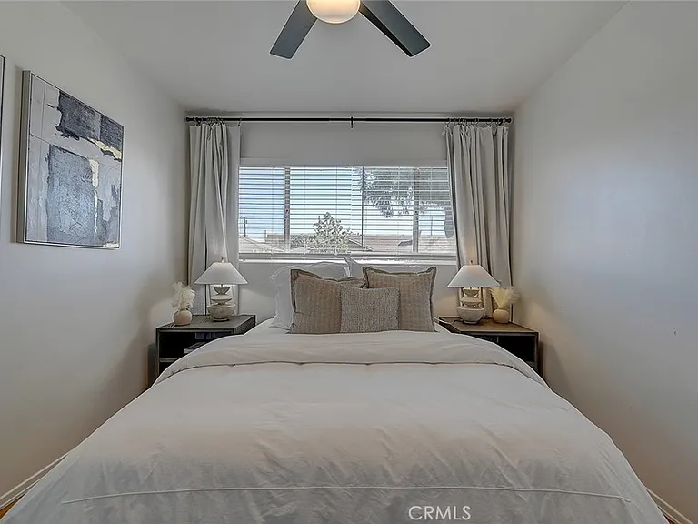 444 N Shattuck Pl — Photo 45