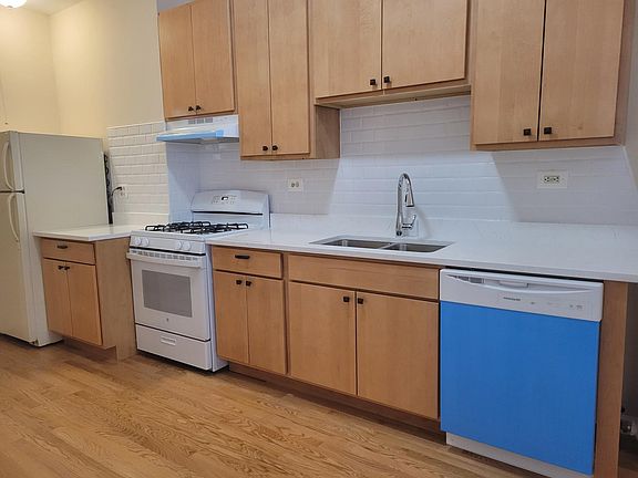 5th image of 1727 W Catalpa Ave #1W