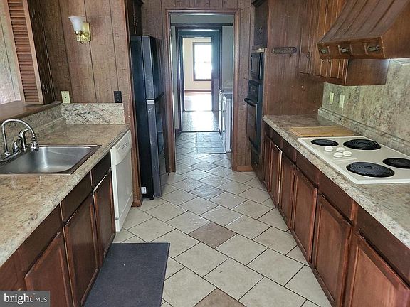 3rd image of 25369 Harpers Branch Dr