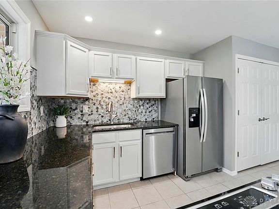 5th image of 3040 Fontano Dr
