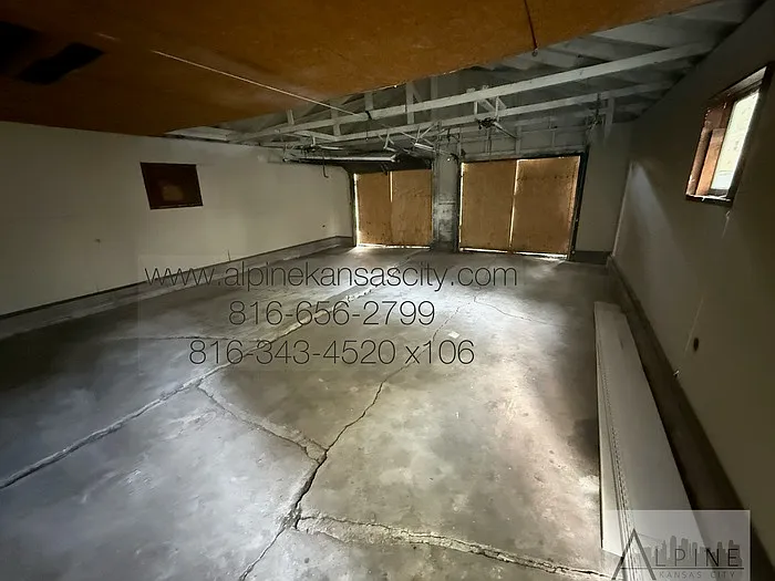 301 NE 115th St — Photo 23