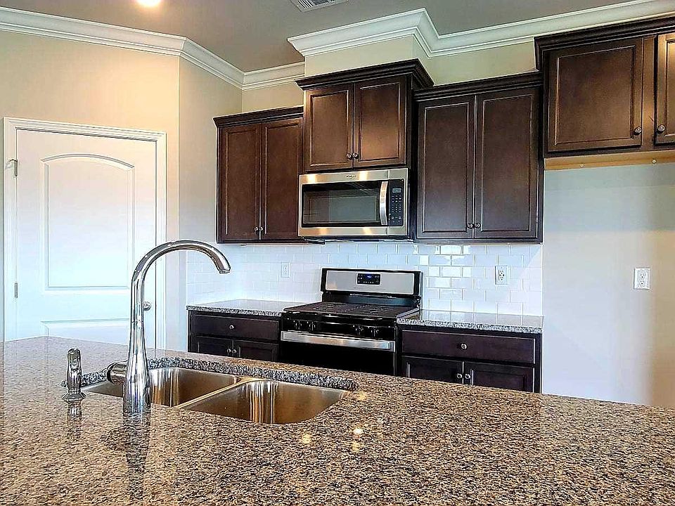 1st image of 304 Yogi Ct NW