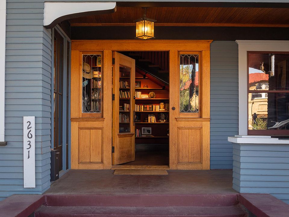 1st image of 2631 Kenwood Ave