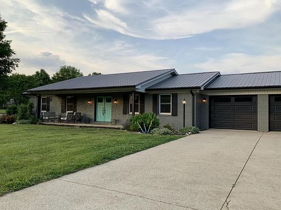 3rd image of 105 Chip Ln