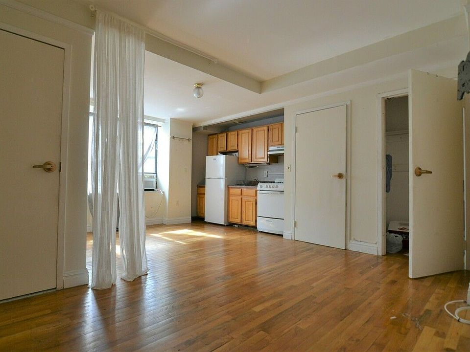 1st image of 77 Hanson Pl #3