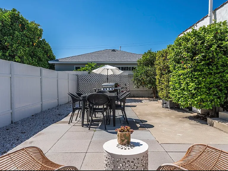 5512 Willowcrest Ave — Photo 17