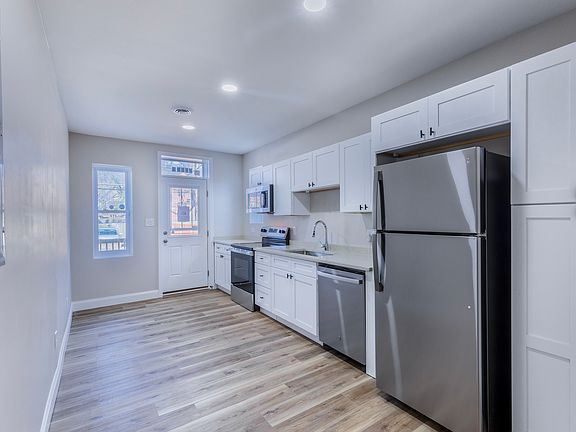 3rd image of 3011 Cherokee St Floor 2