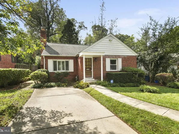 1104 Dennis Ave, Silver Spring, MD 20901