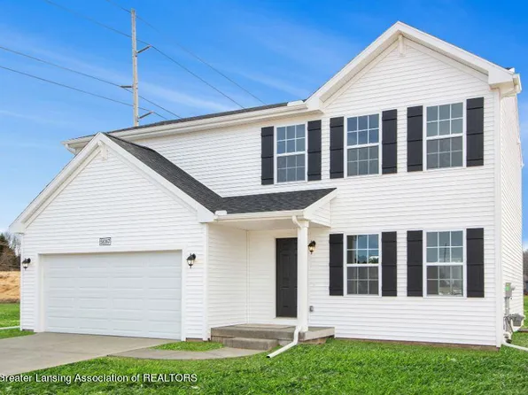 882 Saint Johns Chase, Grand Ledge, MI 48837