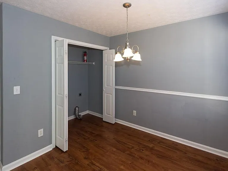 138 Blake Ave — Photo 13